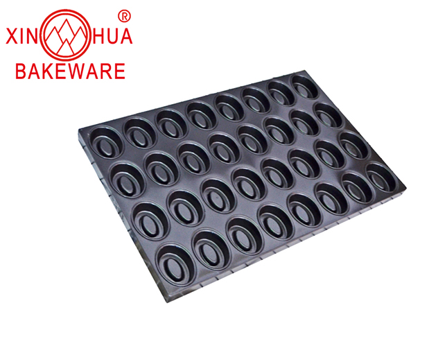 Industrial non-stick donut baking pan tray 32 multi-link cake mould of donut shaped bakeware 